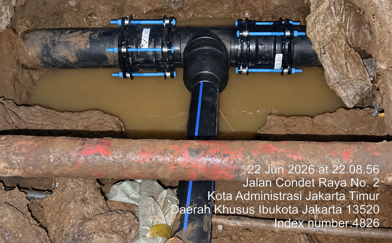 AquaFast couplings on either side of the branch connection.
